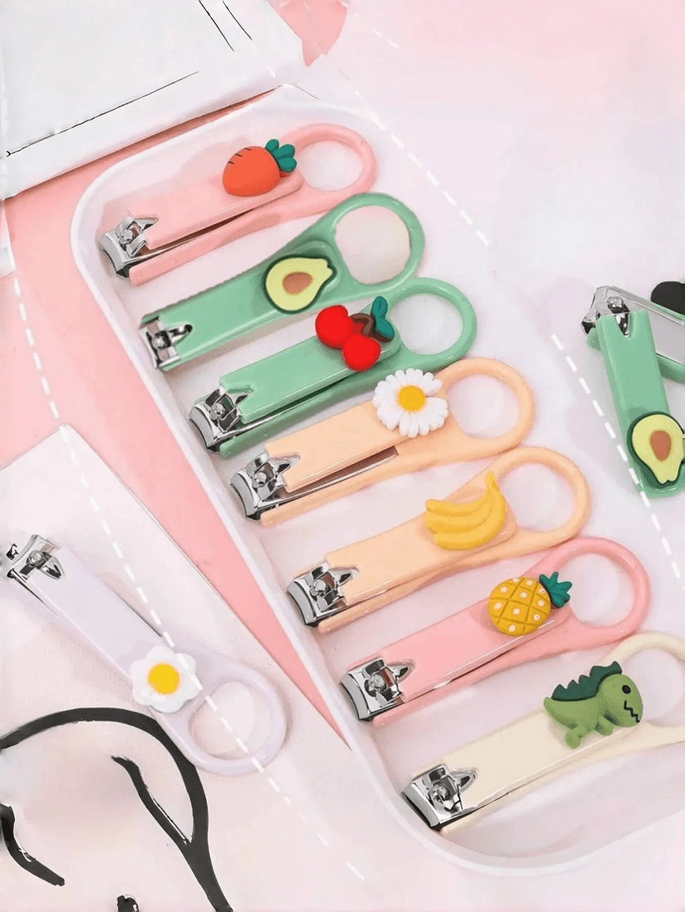 1pc Cute Portable Nail Clippers For Home Use